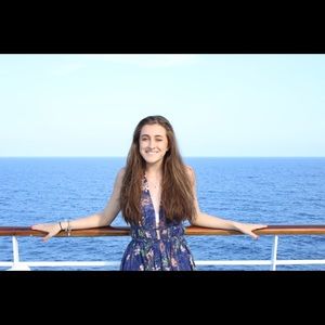 Meet your Posher, Sophia